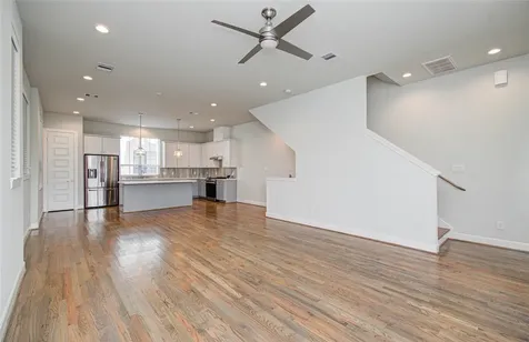 2818 Grand Fountains Drive B Houston TX 77054