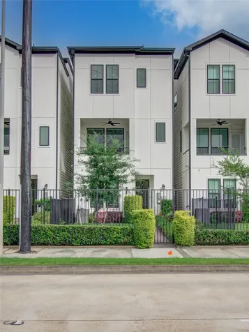 2818 Grand Fountains Drive B Houston TX 77054