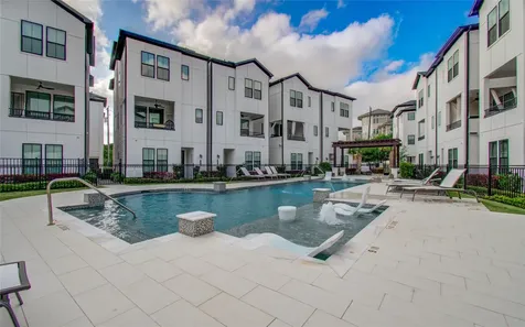 2818 Grand Fountains Drive B Houston TX 77054