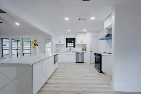 2902 Misty Park Drive Houston TX 77082