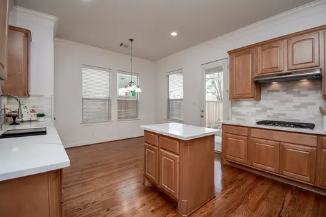 155 White Drive Bellaire TX 77401