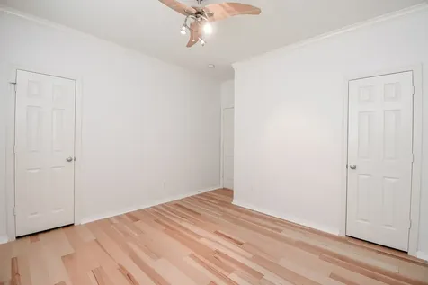 155 White Drive Bellaire TX 77401