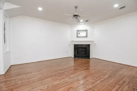 155 White Drive Bellaire TX 77401