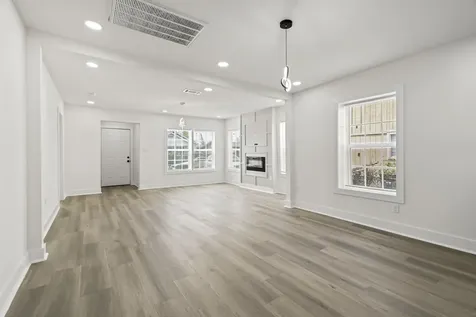 2817 Winbern Street Houston TX 77004