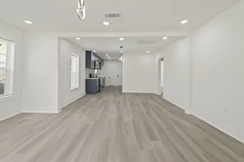 2817 Winbern Street Houston TX 77004