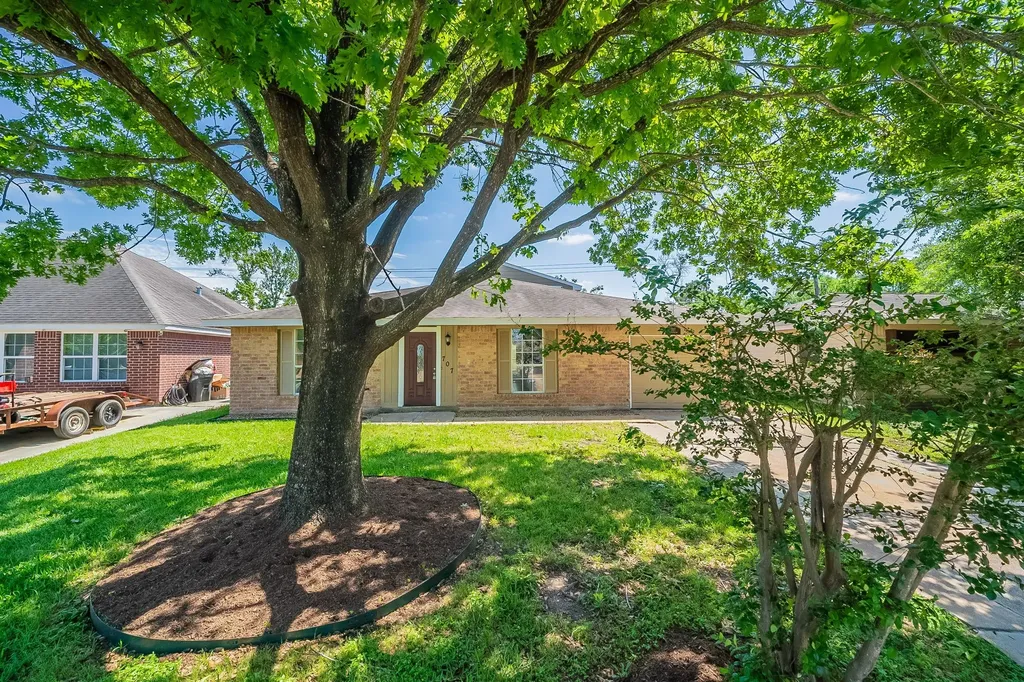 707 Terryhollow Street Channelview TX 77530