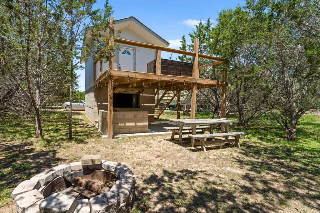 539 Rio Luna Drive Bandera TX 78003