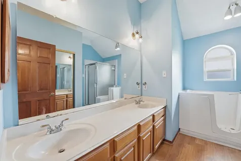 3206 N Peach Hollow Circle Pearland TX 77584
