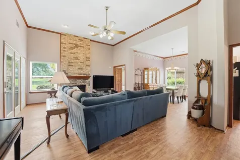 3206 N Peach Hollow Circle Pearland TX 77584