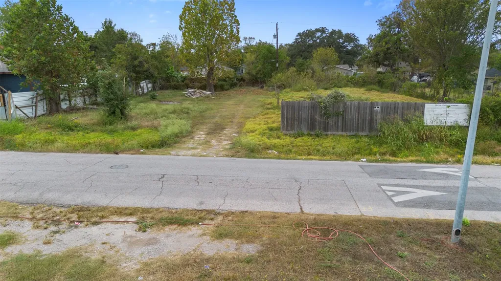 6817 Bacher Street Houston TX 77028