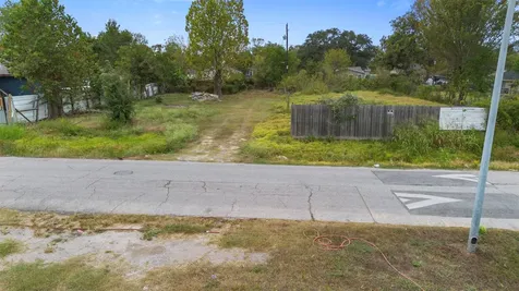 6817 Bacher Street Houston TX 77028