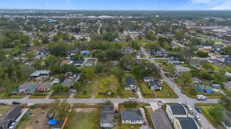 6817 Bacher Street Houston TX 77028