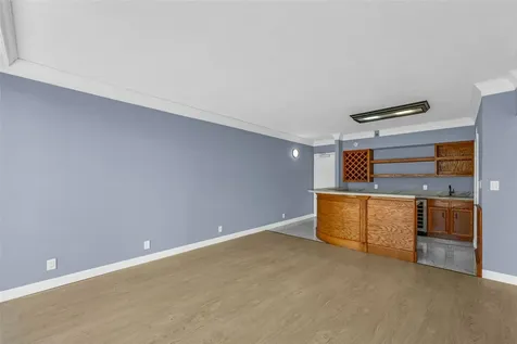 5220 Seawall Boulevard 331 Galveston TX 77551