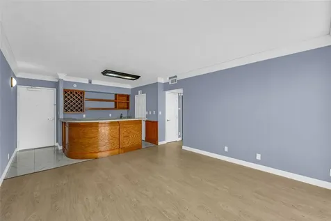 5220 Seawall Boulevard 331 Galveston TX 77551