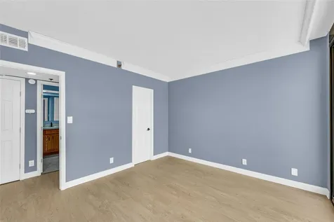 5220 Seawall Boulevard 331 Galveston TX 77551