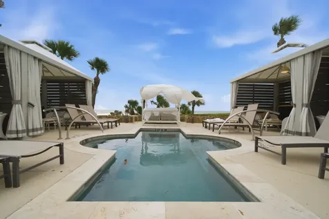 5220 Seawall Boulevard 331 Galveston TX 77551