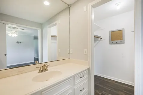 11334 Sagehill Drive Houston TX 77089
