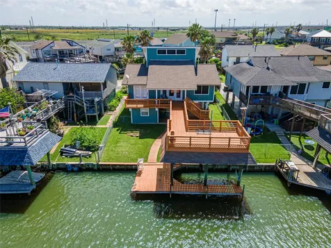 3 N Pelican Street La Marque TX 77568