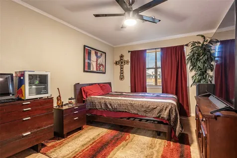 3 N Pelican Street La Marque TX 77568