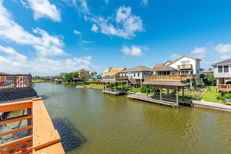 3 N Pelican Street La Marque TX 77568