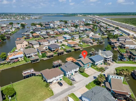 3 N Pelican Street La Marque TX 77568