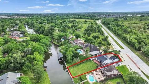 2703 Shady Lane Webster TX 77598