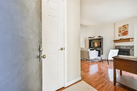 7060 N Holiday Drive Galveston TX 77550