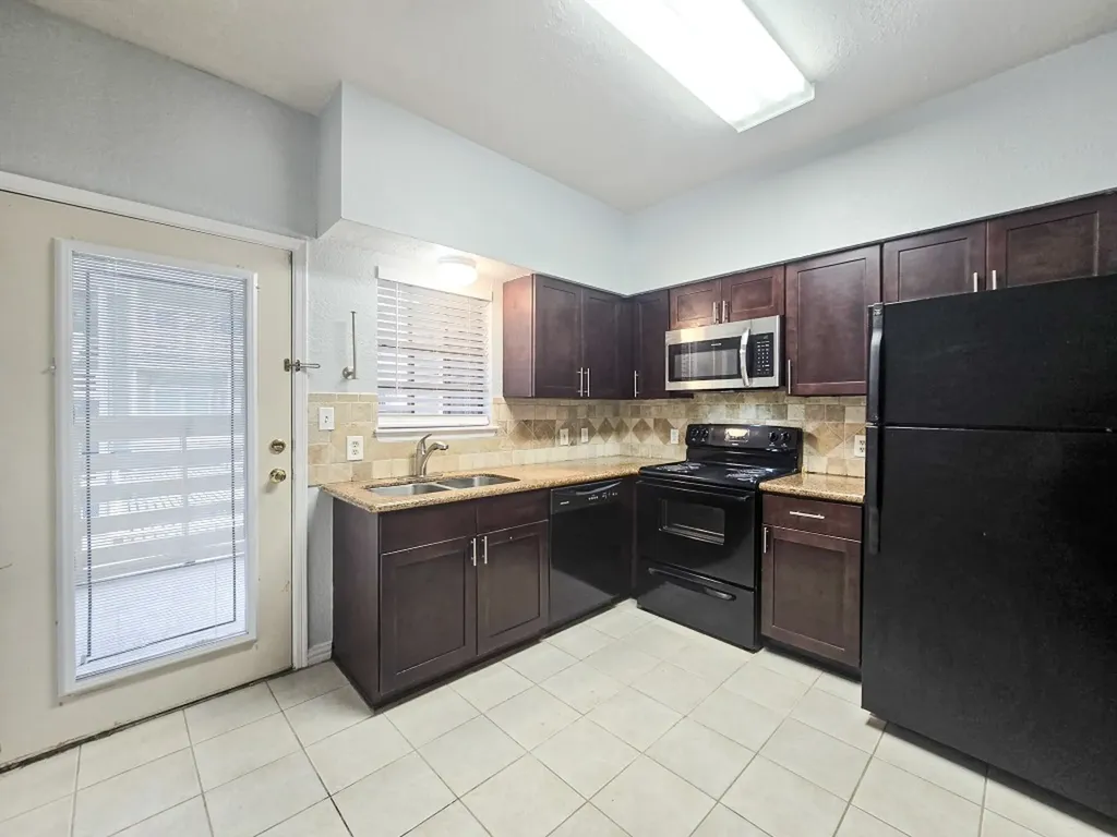 500 Ferry Road 323c Galveston TX 77550