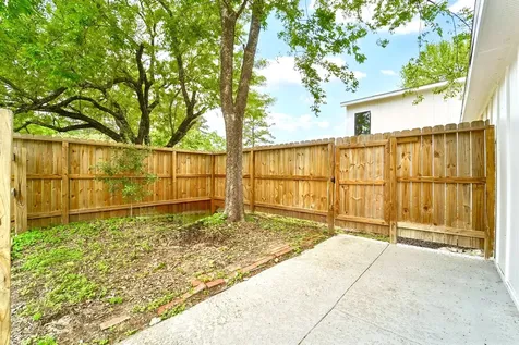 32606 Glenda Drive Magnolia TX 77354