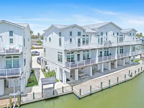 38 Mazatlan Drive 11 Rockport TX 78382