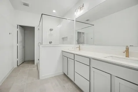 3034 Bremond Street Houston TX 77004