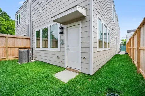 3034 Bremond Street Houston TX 77004
