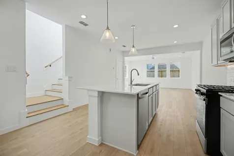 3034 Bremond Street Houston TX 77004