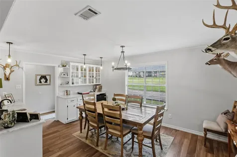 906 Standley Road Madisonville TX 77864