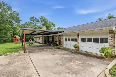 906 Standley Road Madisonville TX 77864