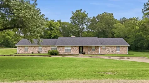906 Standley Road Madisonville TX 77864
