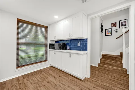 14703 Barryknoll Lane 23 Houston TX 77079