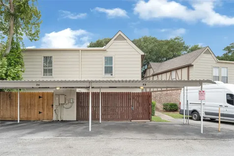 14703 Barryknoll Lane 23 Houston TX 77079