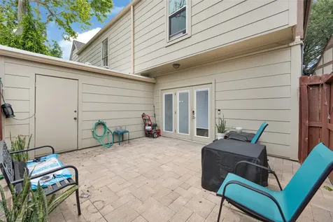 14703 Barryknoll Lane 23 Houston TX 77079