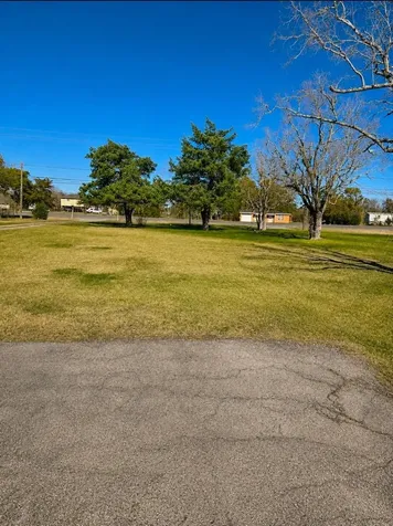 6205 Highway 6 Hitchcock TX 77563