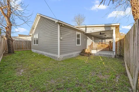 1405 Walton Street Houston TX 77009