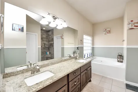 13635 Treebank Lane Houston TX 77070