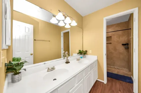 13635 Treebank Lane Houston TX 77070