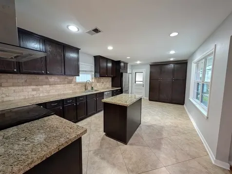 5306 Briarbend Drive Houston TX 77096