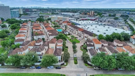 7147 Windwater Parkway S Houston TX 77036