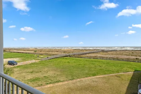 4141 Pointe West Drive 202 Galveston TX 77554