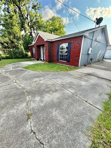 1919 Gregg Street Houston TX 77020