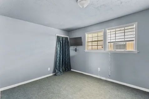 810 93rd Street Galveston TX 77554
