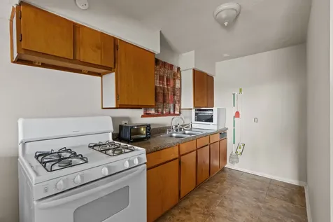 810 93rd Street Galveston TX 77554