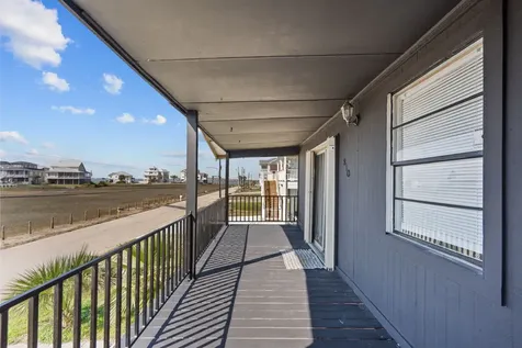 810 93rd Street Galveston TX 77554